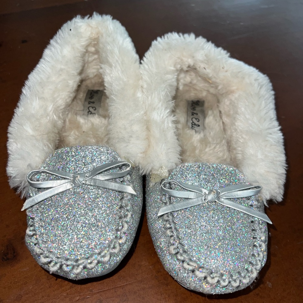 Olive & Edie slippers